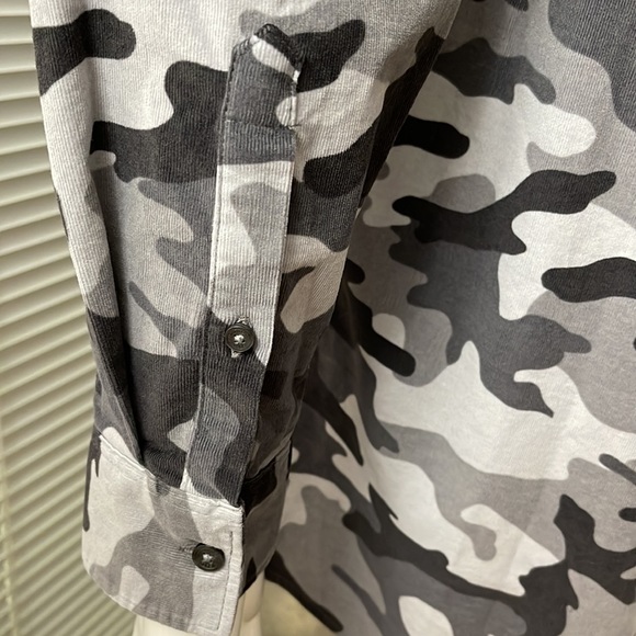 MIchael Kors Camo Print Long Sleeve Button Down Cotton Micro Corduroy Shirt - Picture 6 of 7